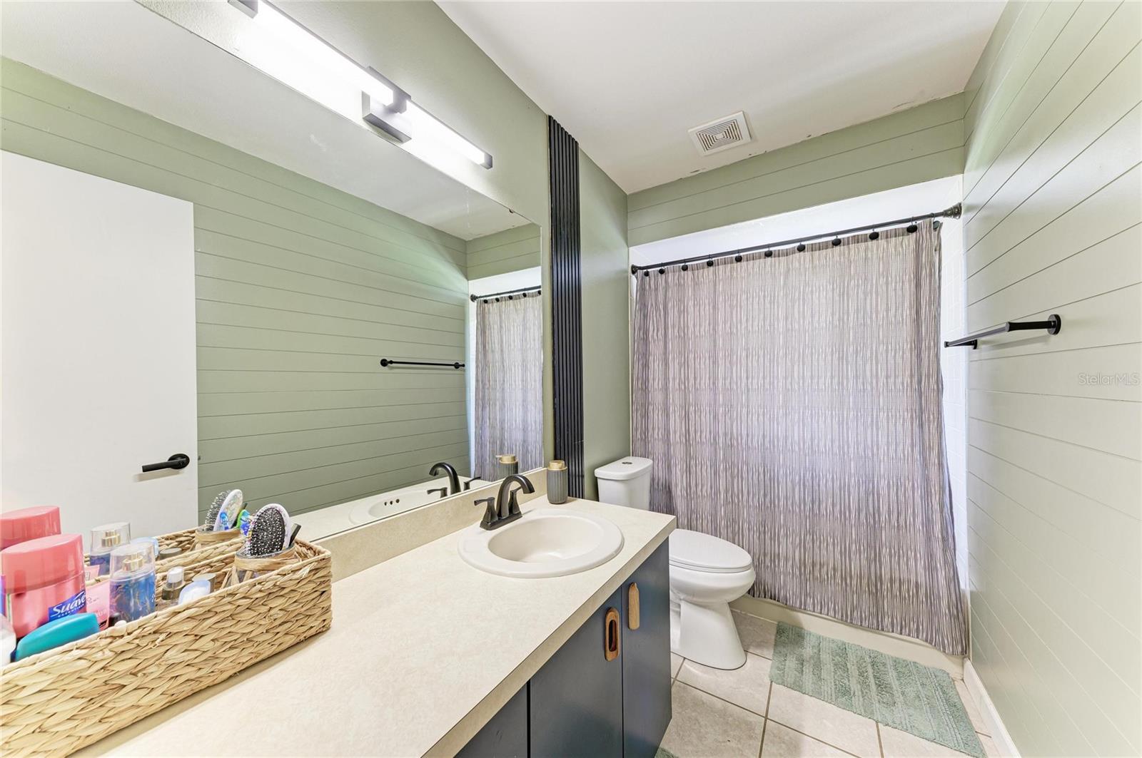 Image 27 of 43 For 4505 30th Street Circle E