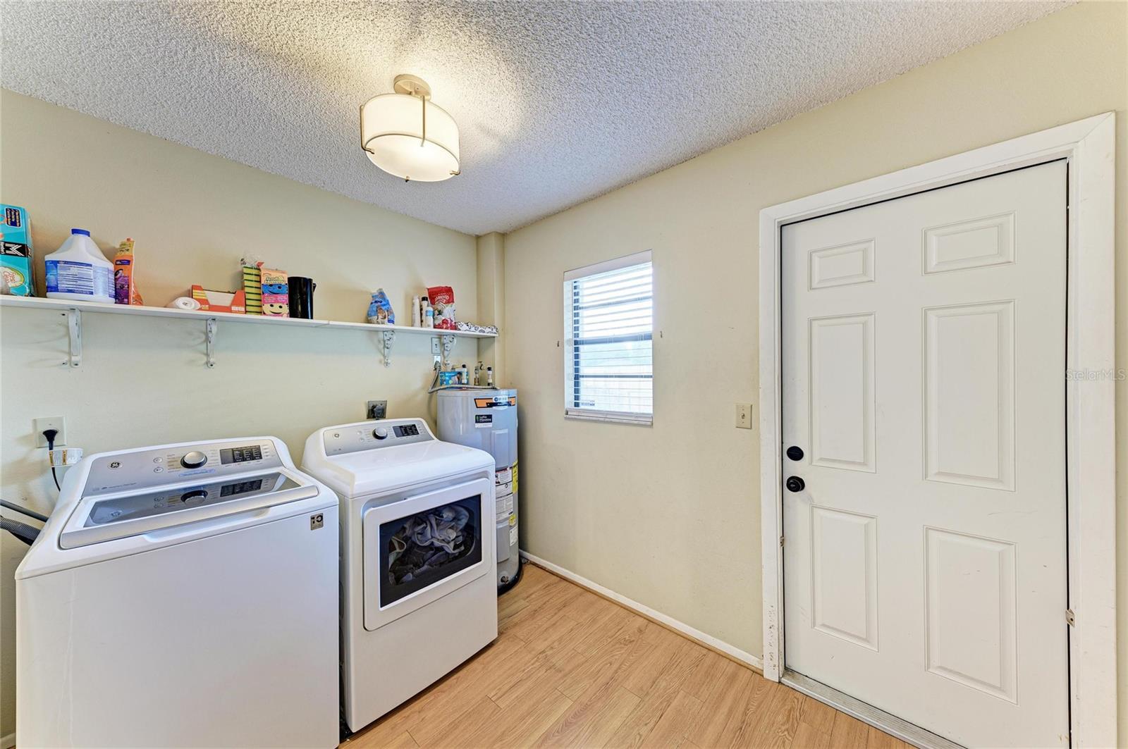 Image 28 of 43 For 4505 30th Street Circle E