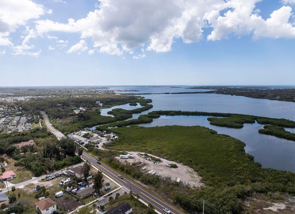 Image 6 of 8 For 6817 Bayshore Road