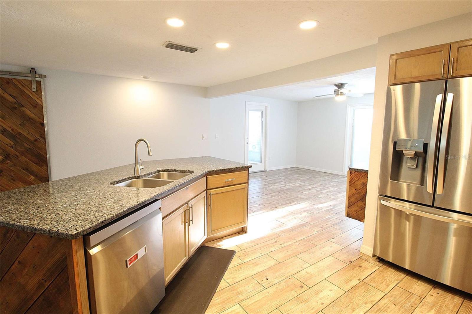 Image 15 of 35 For 5521 Yorkshire Way