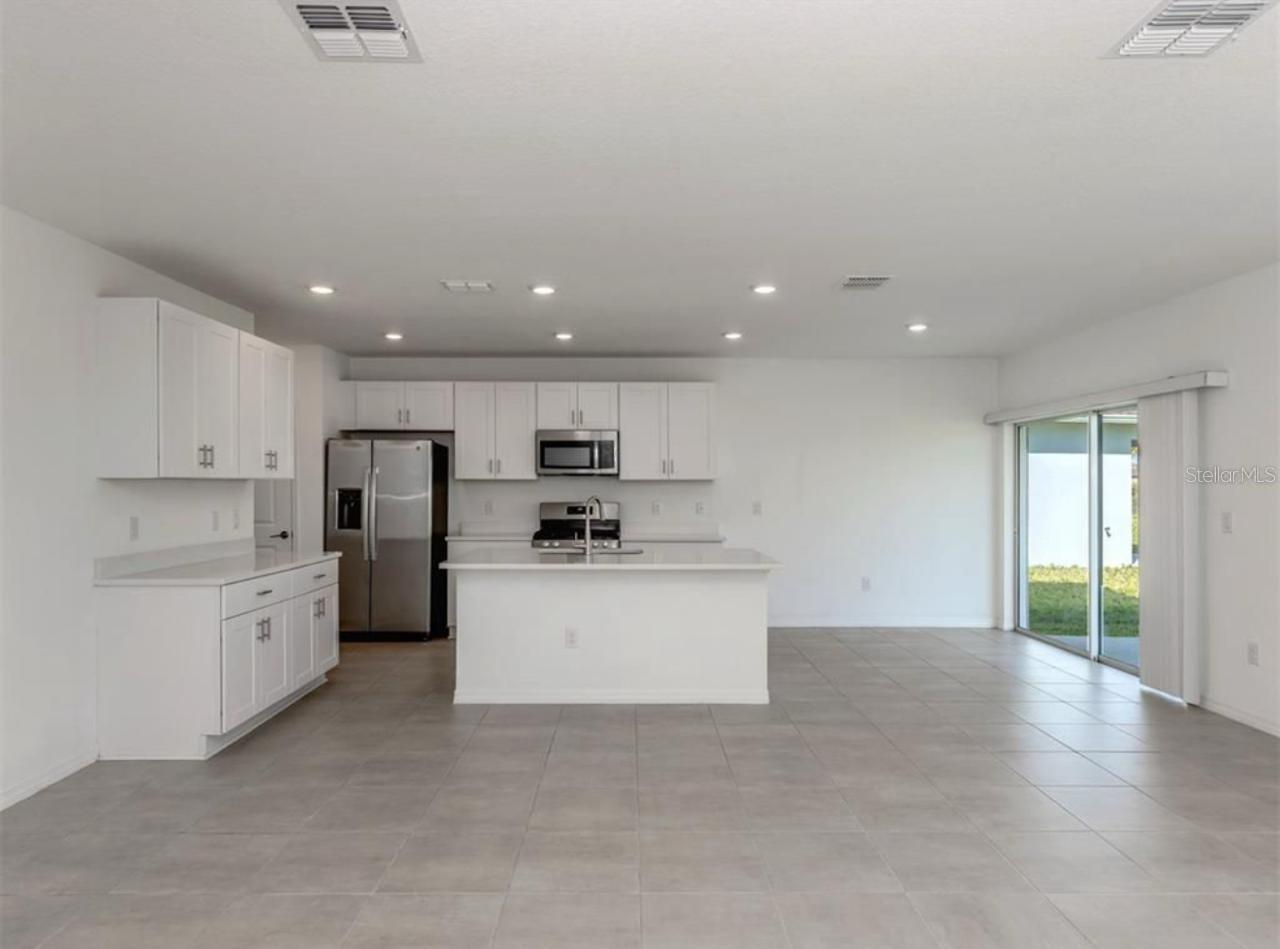 Image 10 of 35 For 11228 Fieldstone Drive
