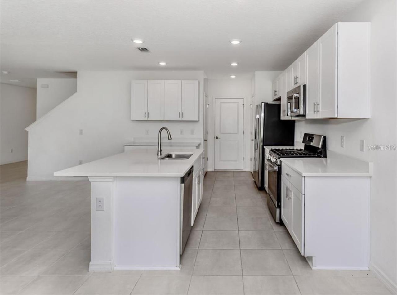 Image 12 of 35 For 11228 Fieldstone Drive