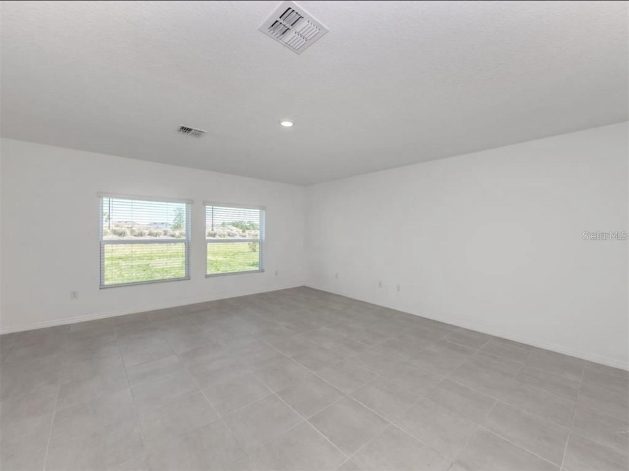 Image 17 of 35 For 11228 Fieldstone Drive