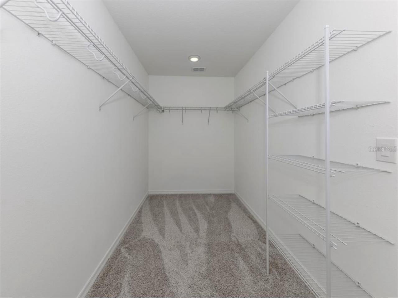 Image 21 of 35 For 11228 Fieldstone Drive