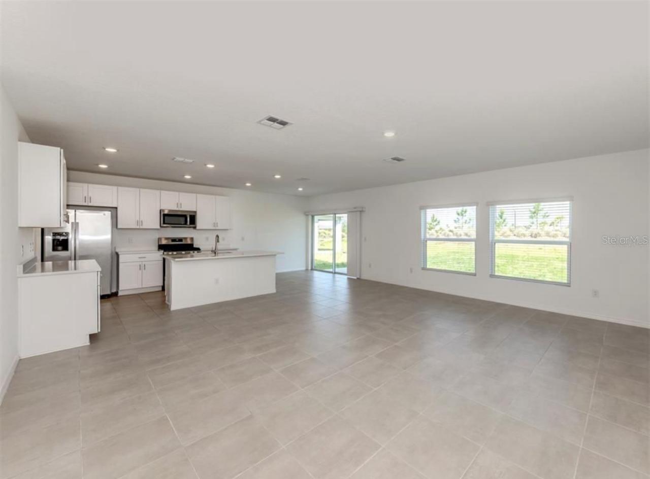 Image 7 of 35 For 11228 Fieldstone Drive