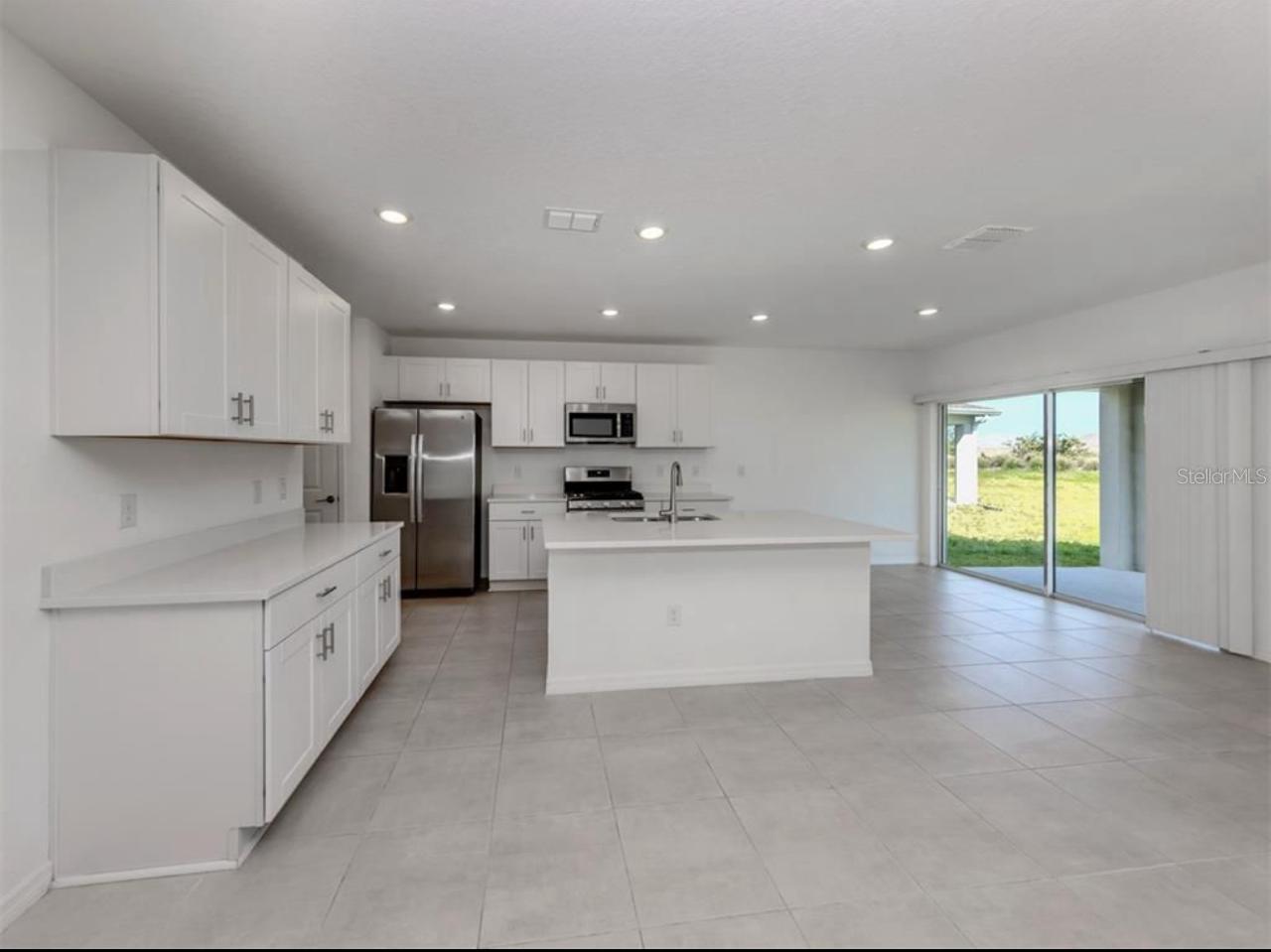 Image 8 of 35 For 11228 Fieldstone Drive