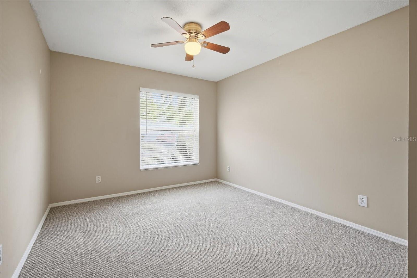 Image 17 of 28 For 11609 4th Avenue E