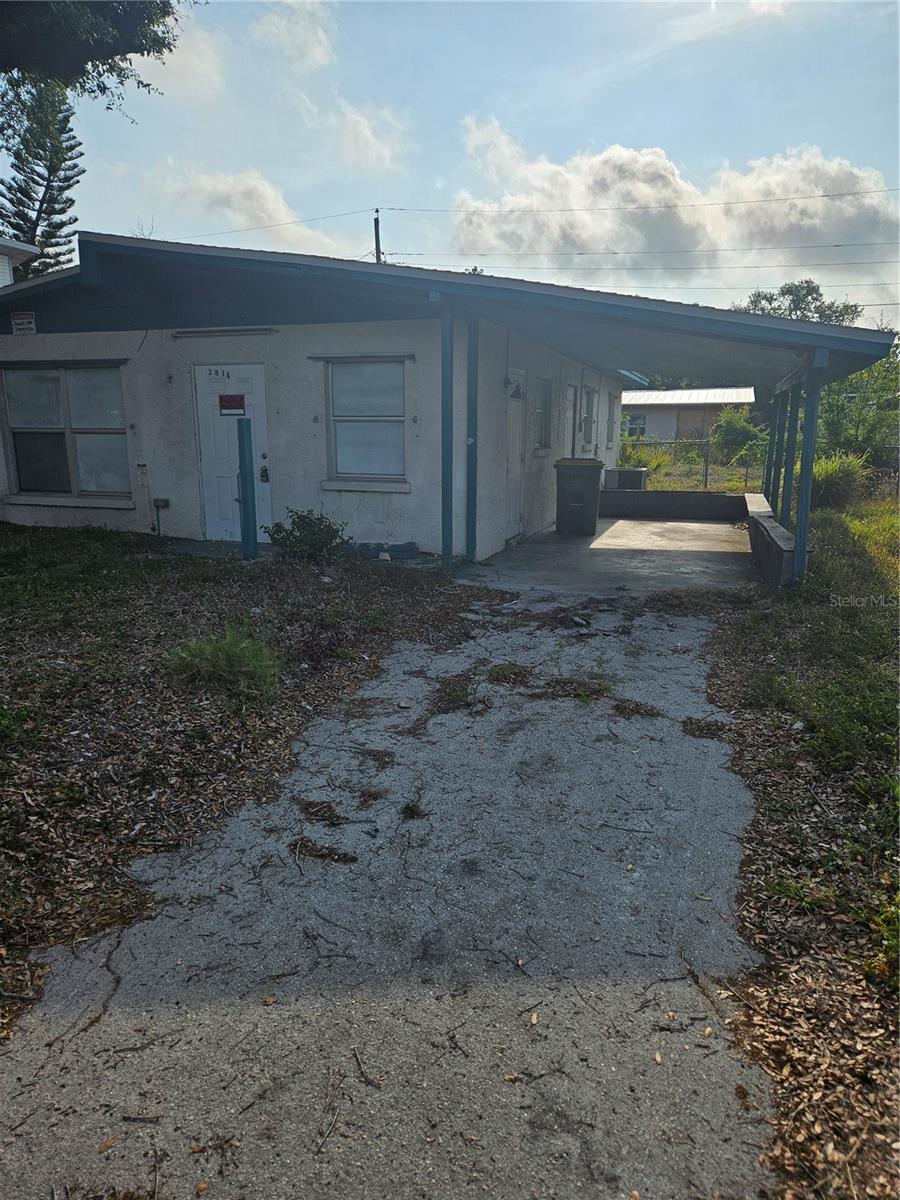 Image 15 of 24 For 2814 Palmadelia Avenue