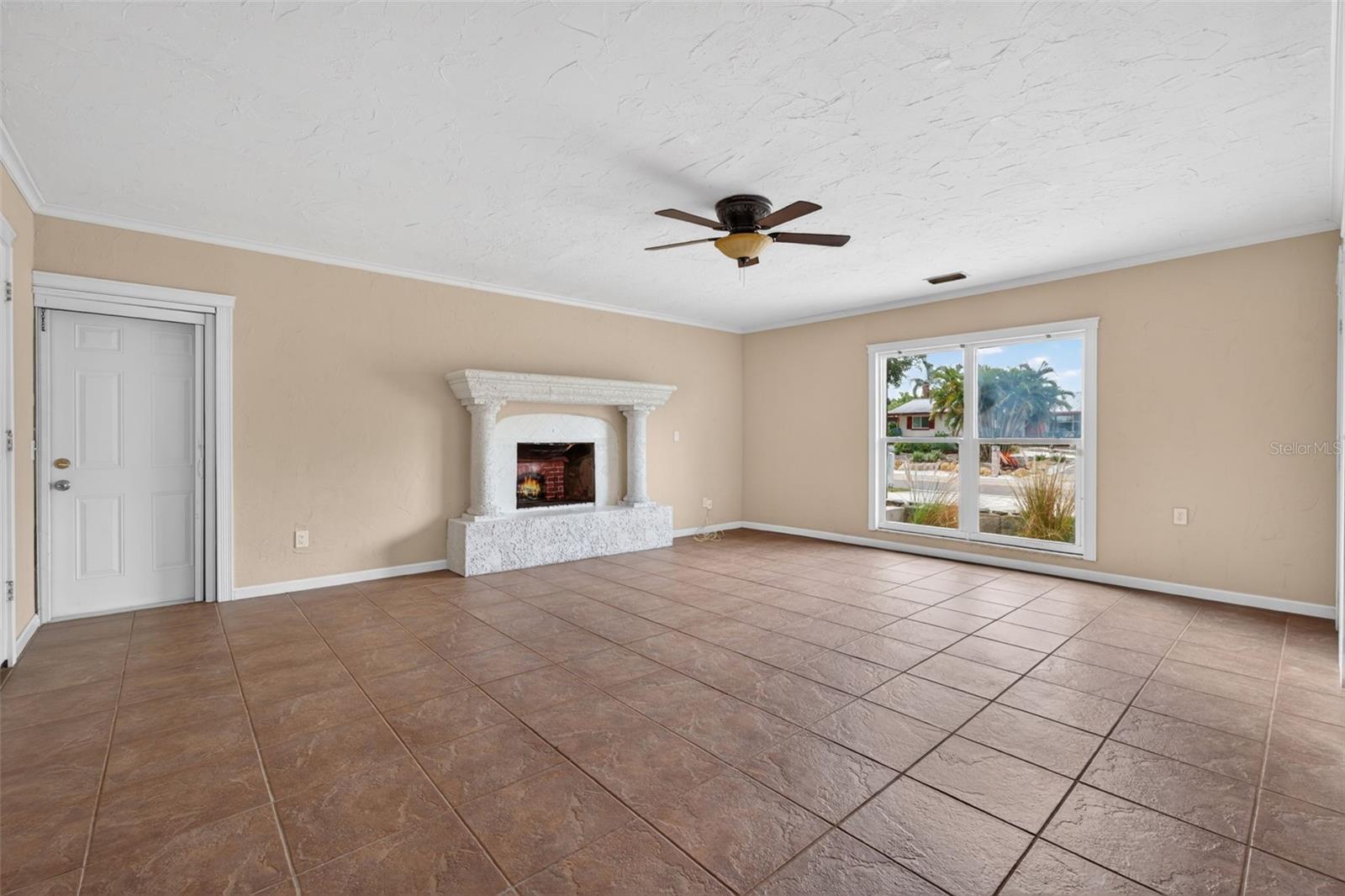Image 17 of 57 For 2555 Constitution Boulevard