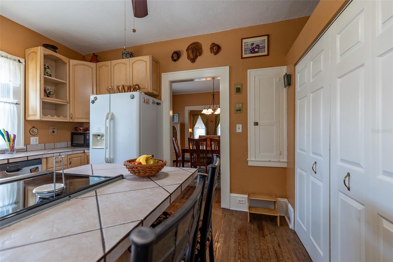 Image 12 of 30 For 1221 18th Street W