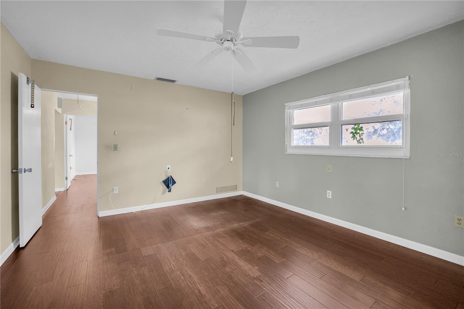 Image 12 of 26 For 7203 Broughton Street