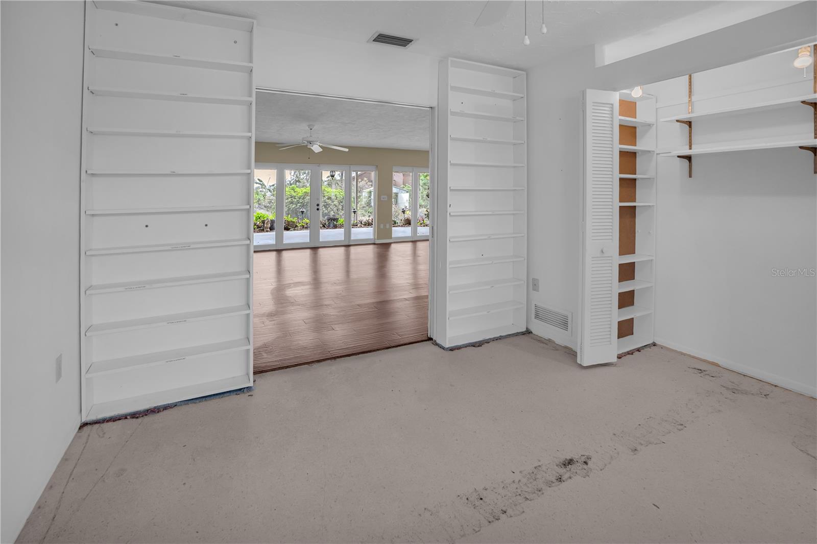 Image 16 of 26 For 7203 Broughton Street