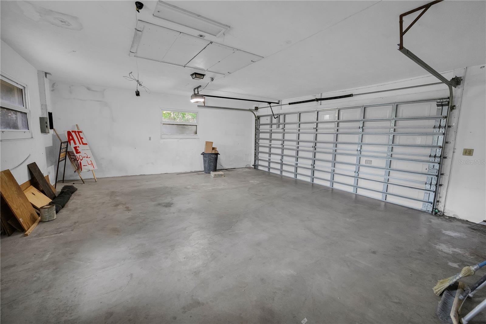 Image 19 of 26 For 7203 Broughton Street