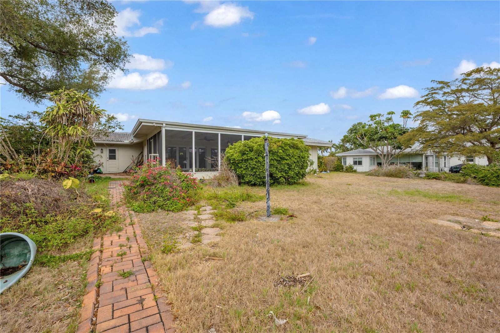 Image 22 of 26 For 7203 Broughton Street