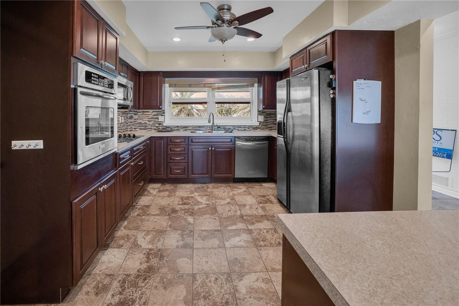 Image 5 of 26 For 7203 Broughton Street