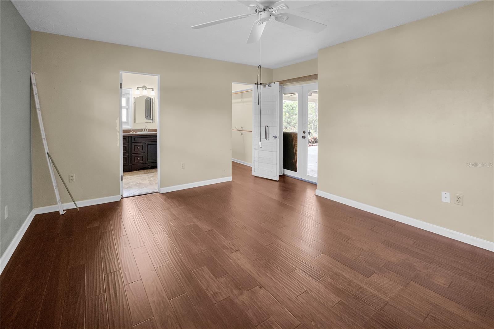 Image 9 of 26 For 7203 Broughton Street