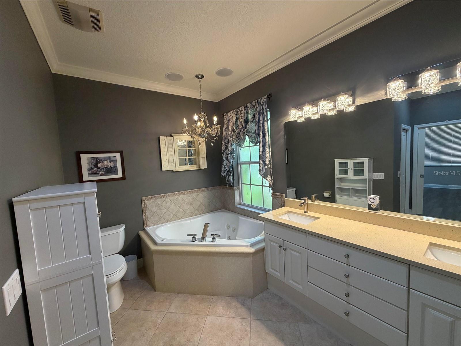 Image 15 of 34 For 9243 13th Avenue Circle Nw