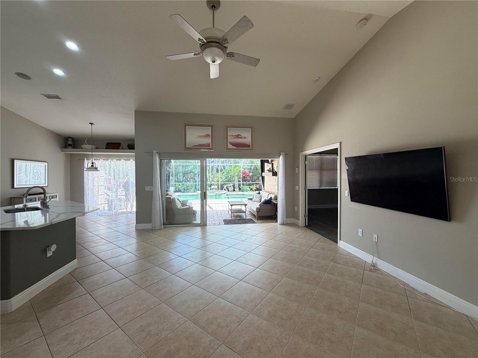Image 6 of 34 For 9243 13th Avenue Circle Nw