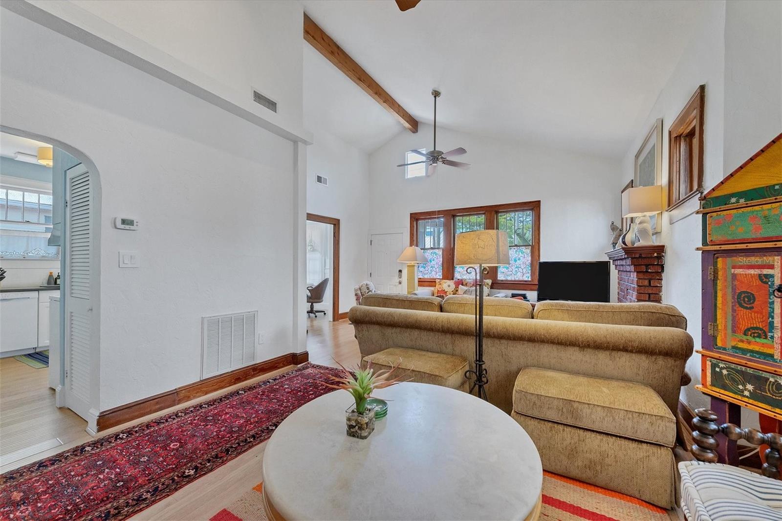 Image 10 of 49 For 1676 Oak Street