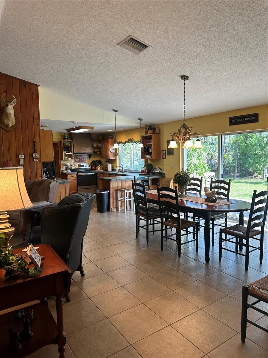Image 3 of 6 For 32801 Hwy 441 N 36