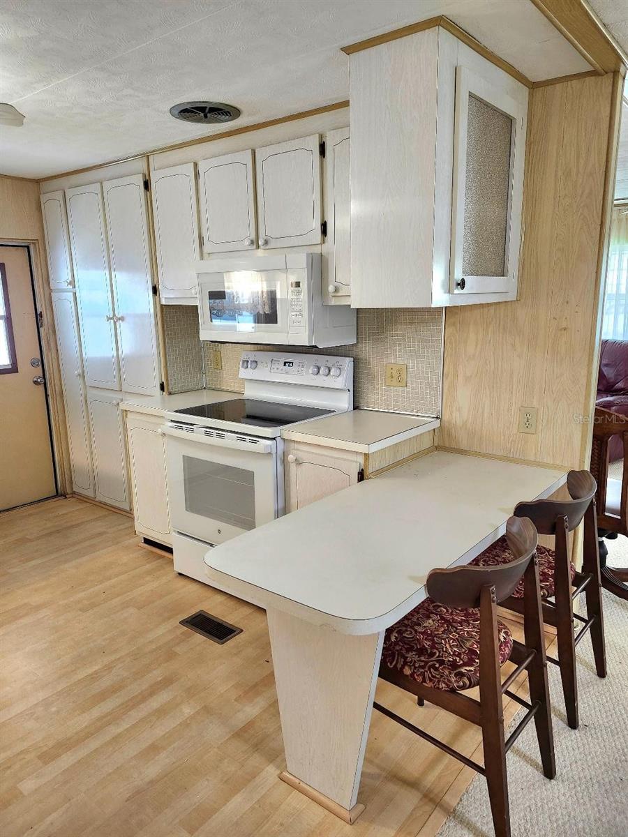 Image 15 of 63 For 6512 Texas Street