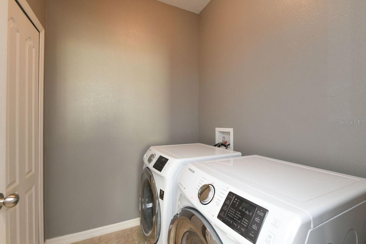 Image 18 of 21 For 16823 Destrehen Court