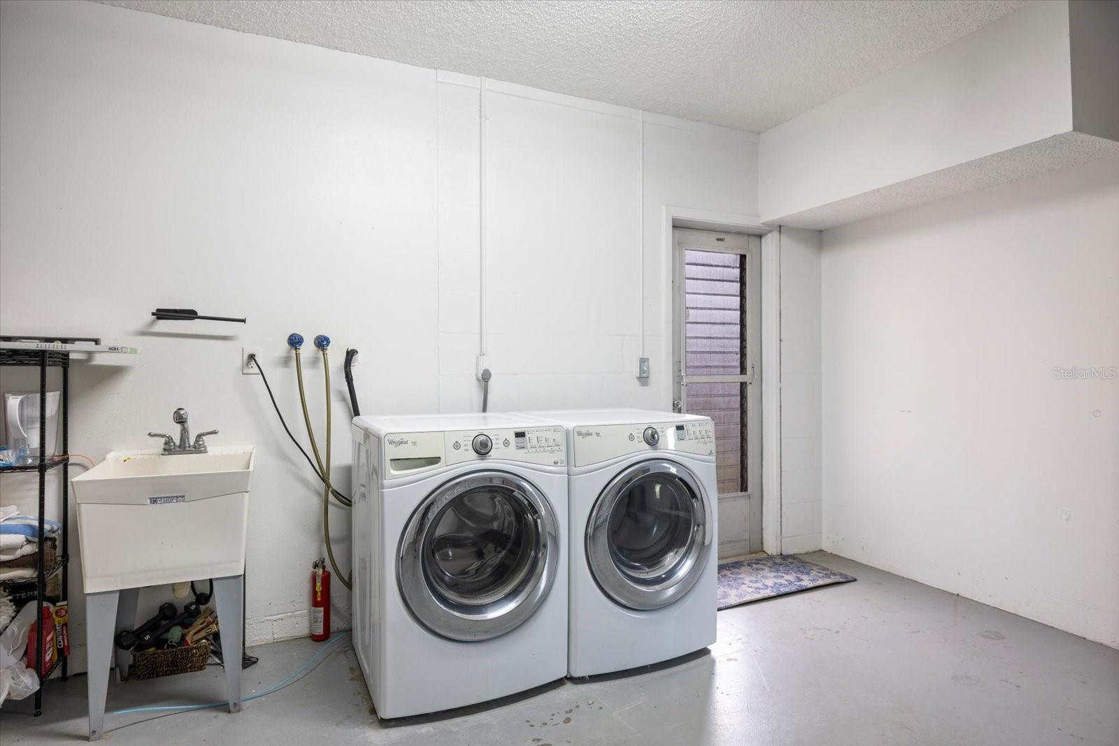 Image 31 of 42 For 818 Plum Tree Lane