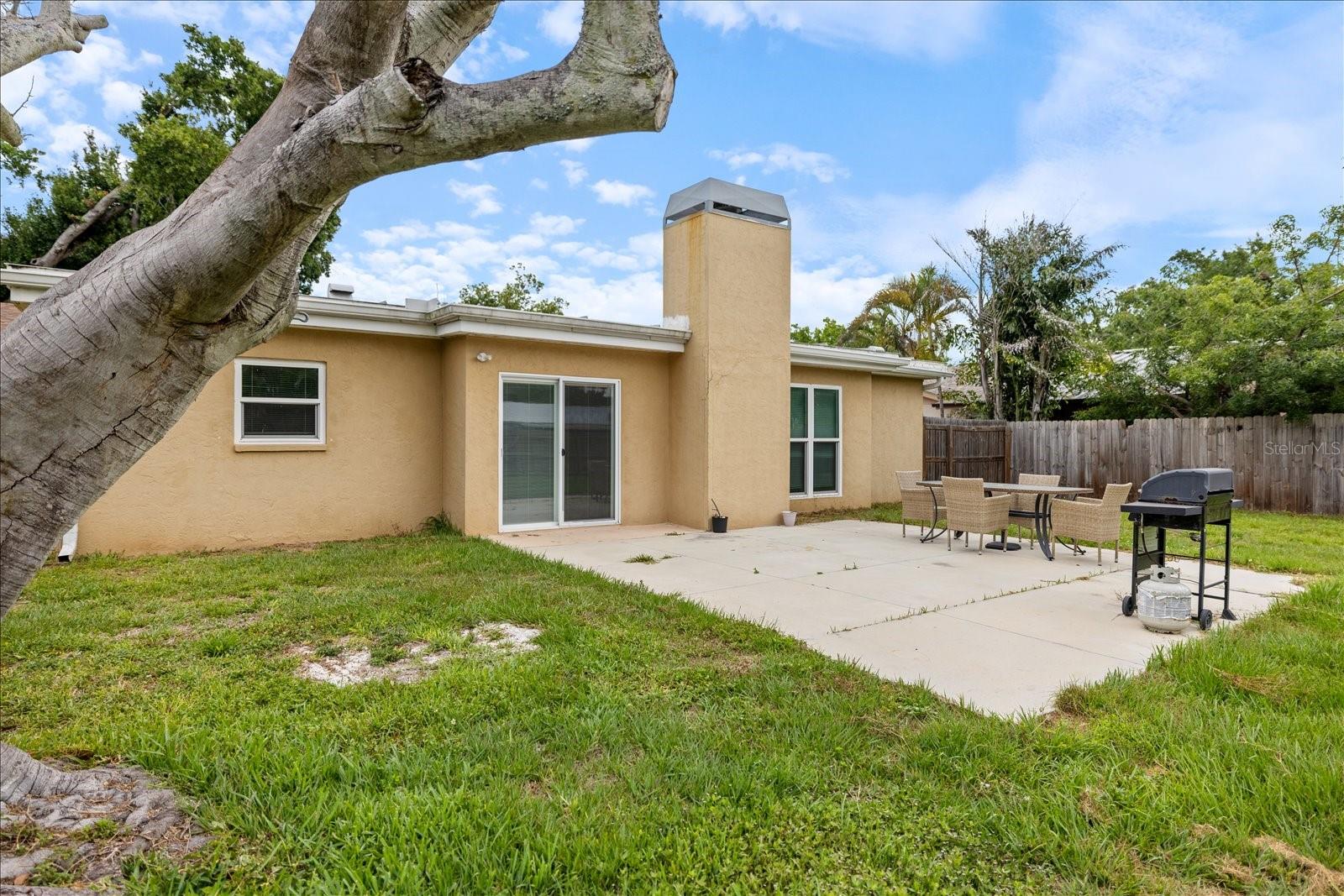 Image 36 of 42 For 818 Plum Tree Lane