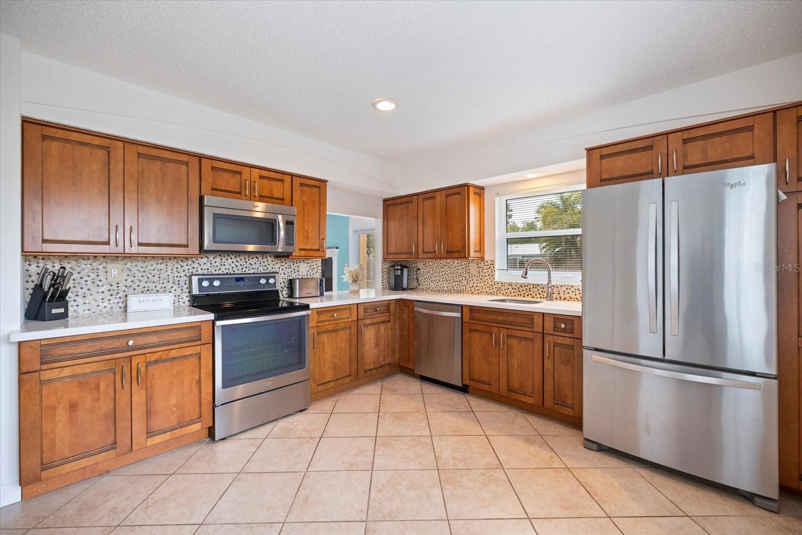 Image 4 of 42 For 818 Plum Tree Lane