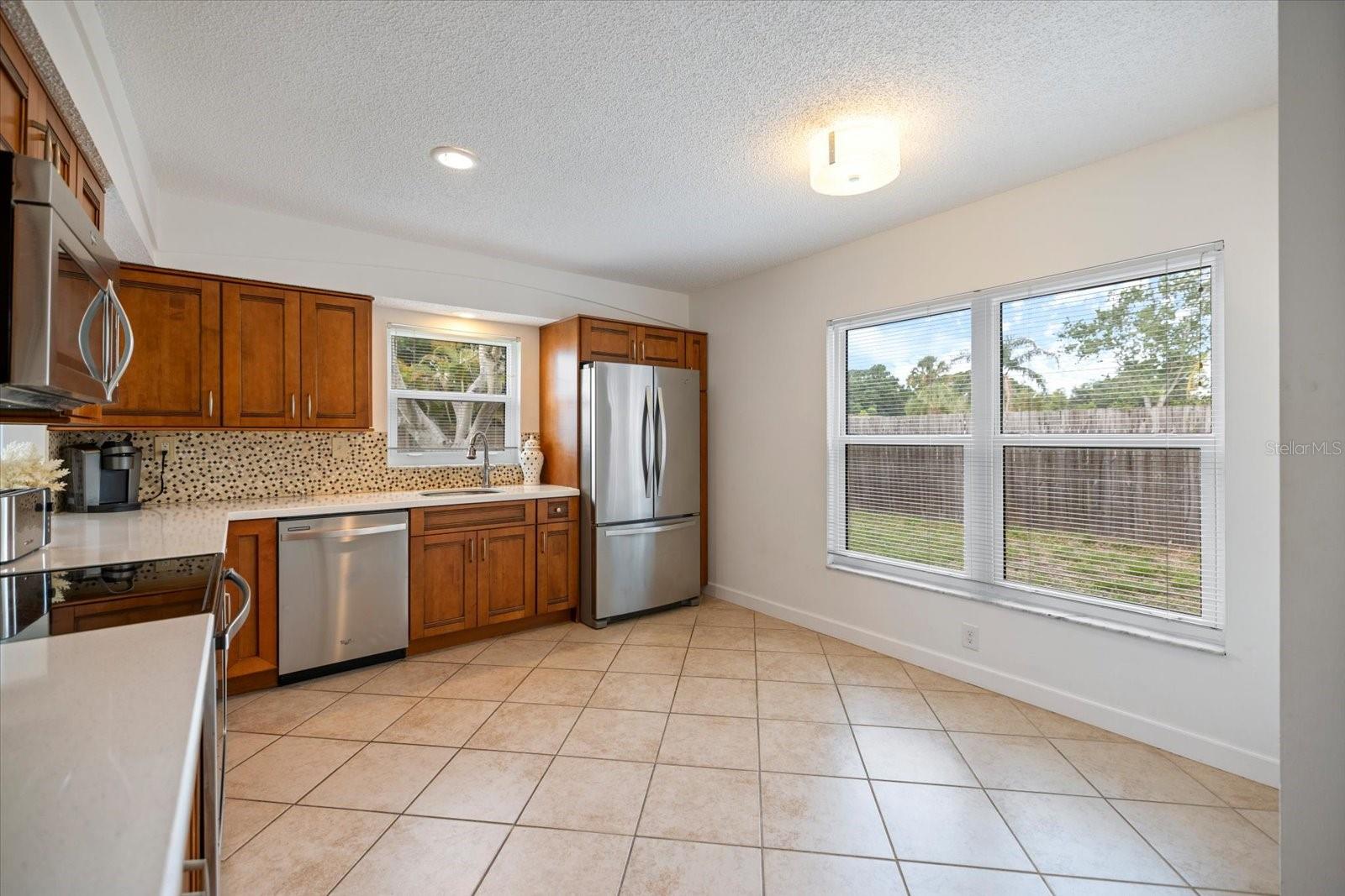Image 6 of 42 For 818 Plum Tree Lane