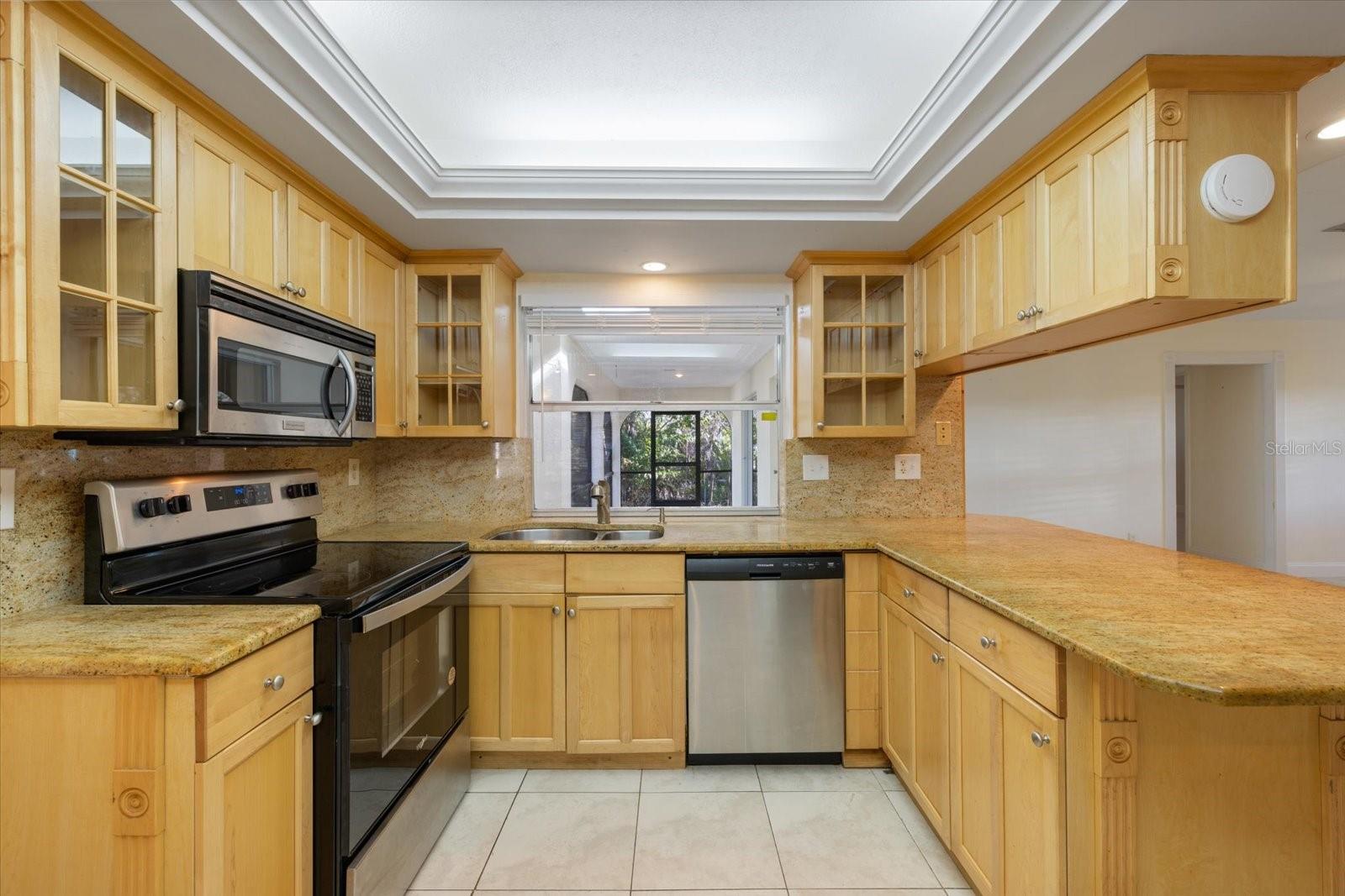 Image 11 of 44 For 5151 Oakmont Place