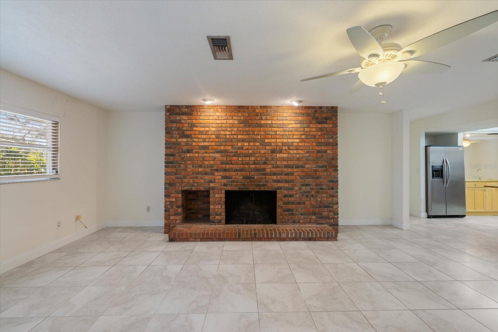 Image 16 of 44 For 5151 Oakmont Place