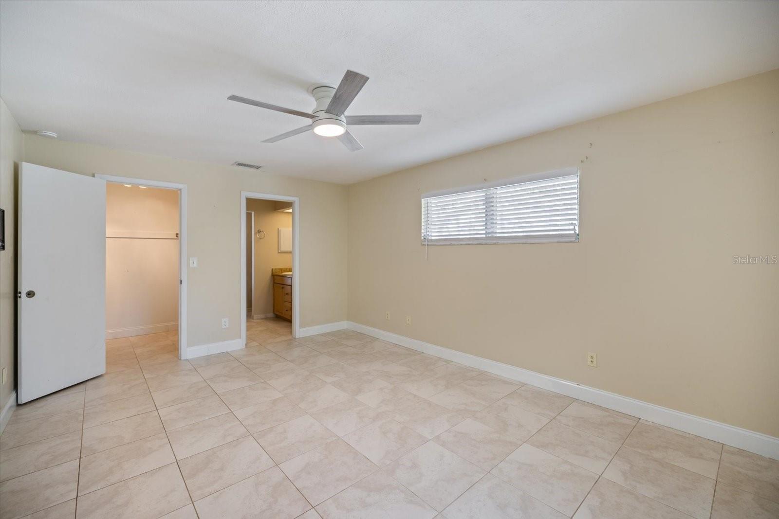 Image 18 of 44 For 5151 Oakmont Place