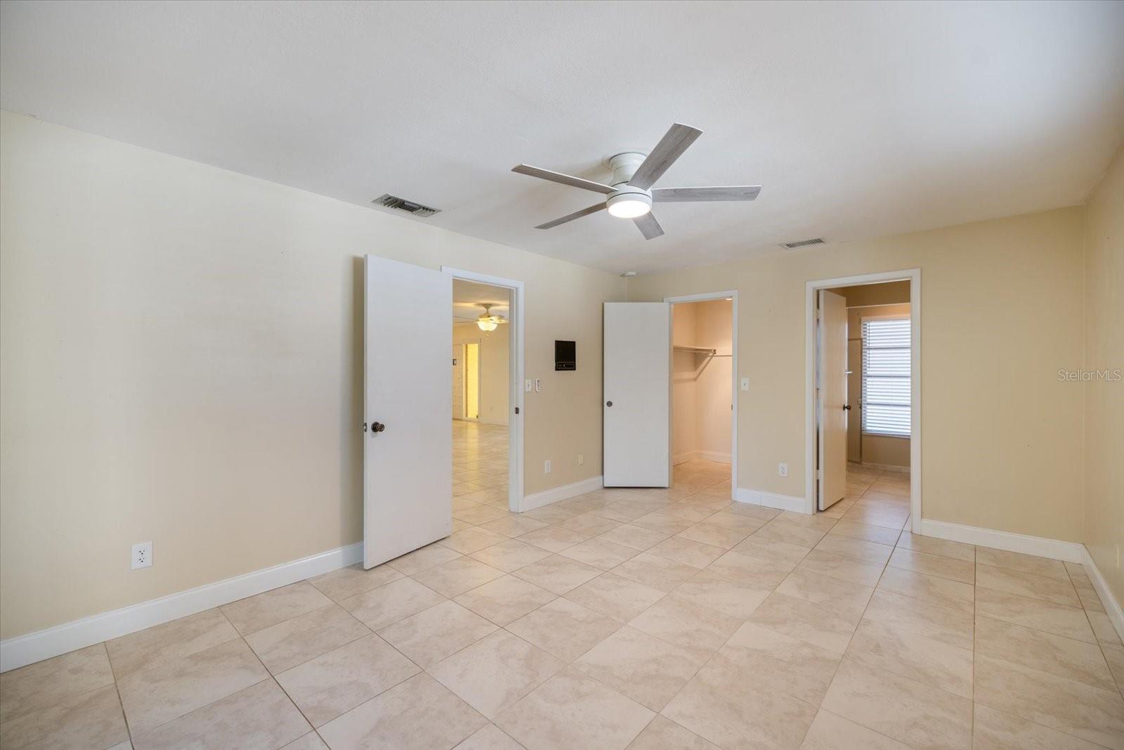 Image 19 of 44 For 5151 Oakmont Place