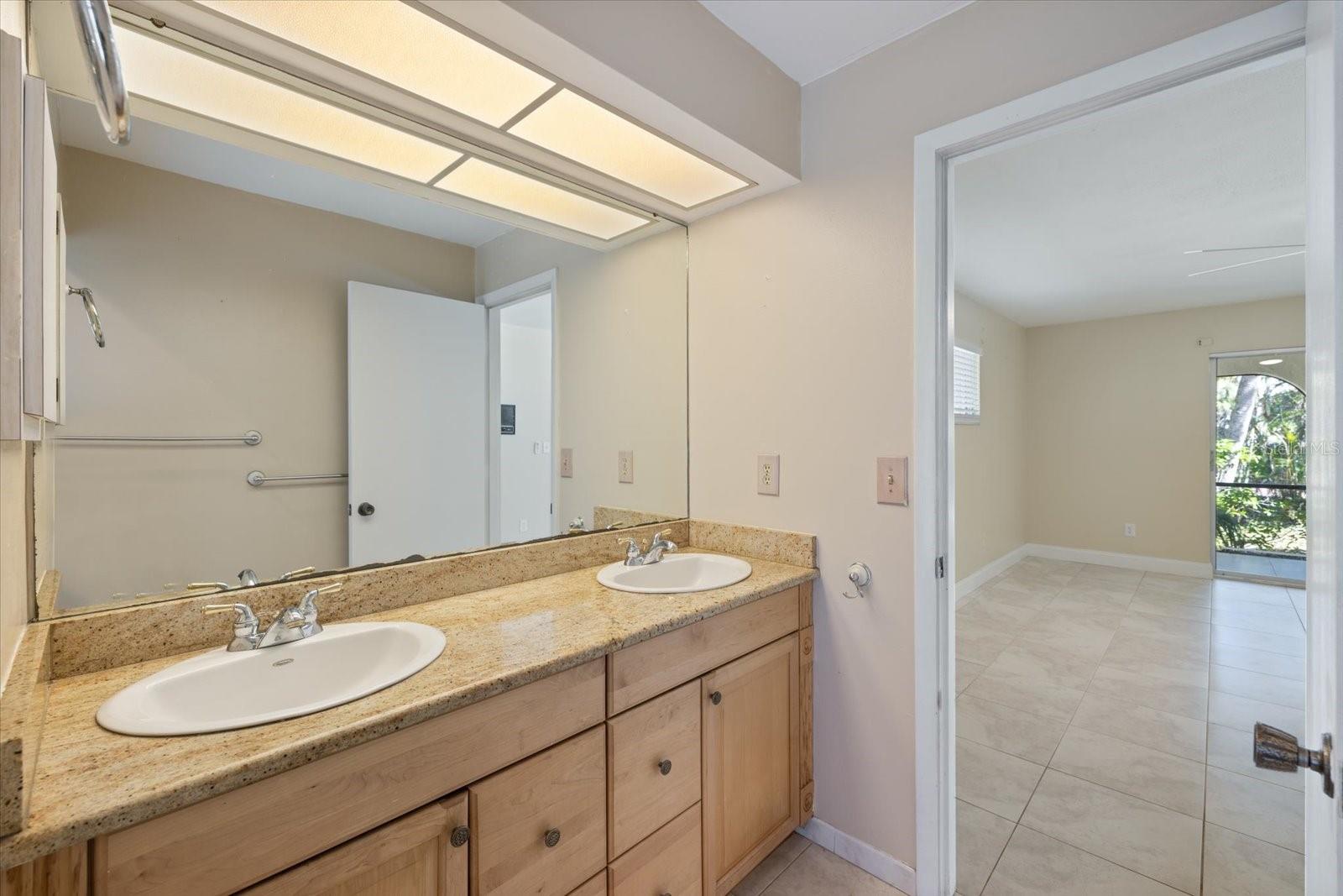 Image 21 of 44 For 5151 Oakmont Place