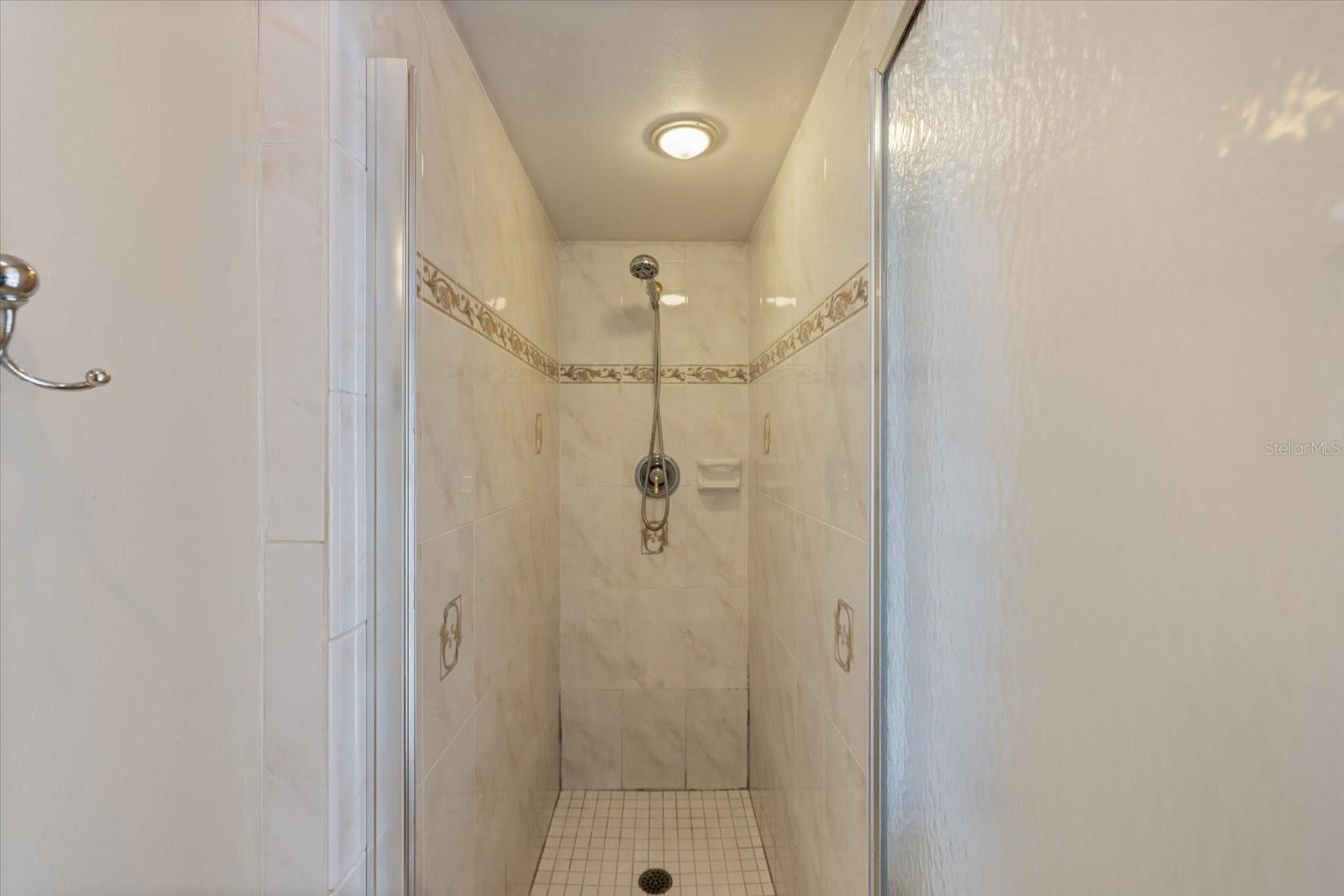 Image 23 of 44 For 5151 Oakmont Place