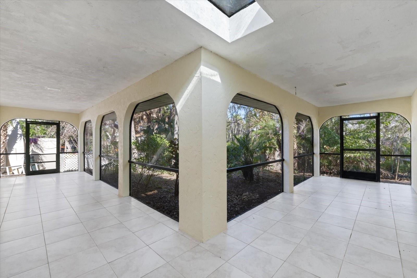Image 31 of 44 For 5151 Oakmont Place