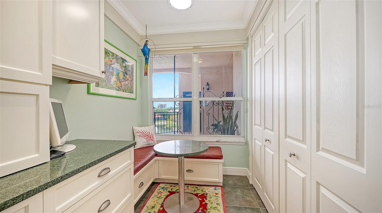 Image 18 of 37 For 5420 Eagles Point Circle 402