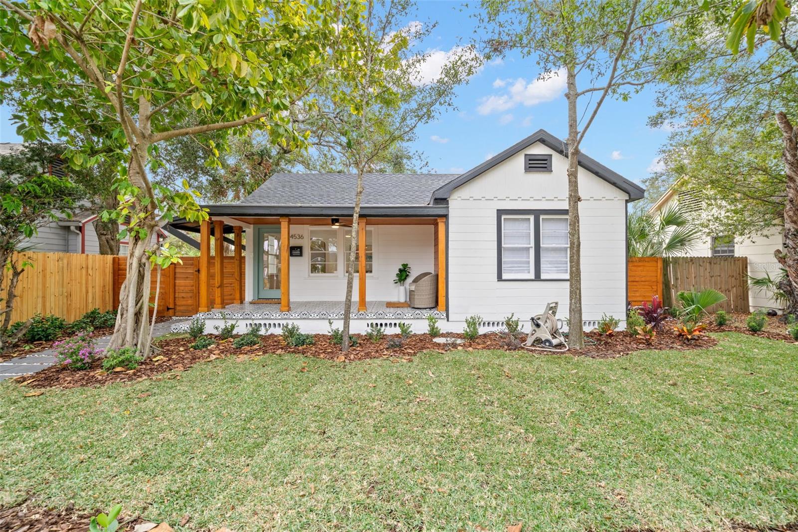 Listing Details for 4536 1st Avenue N, ST PETERSBURG, FL 33713