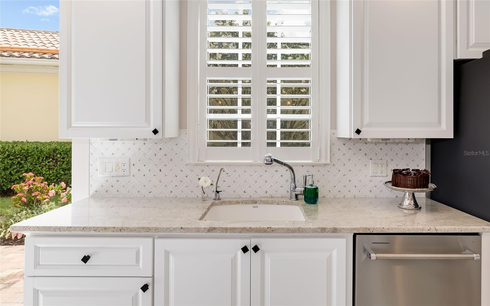 Image 20 of 50 For 5538 Carmona Place