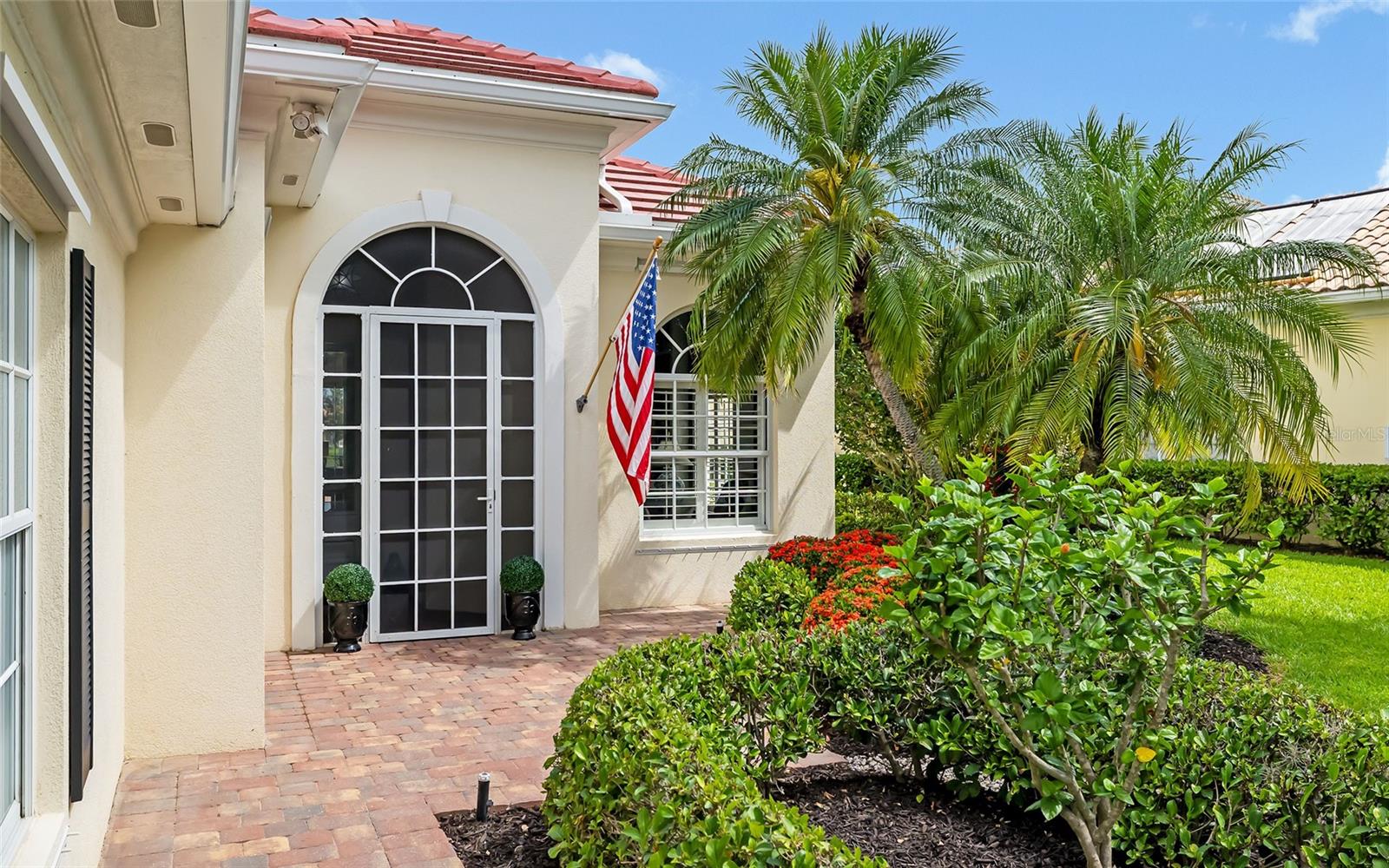 Image 9 of 50 For 5538 Carmona Place