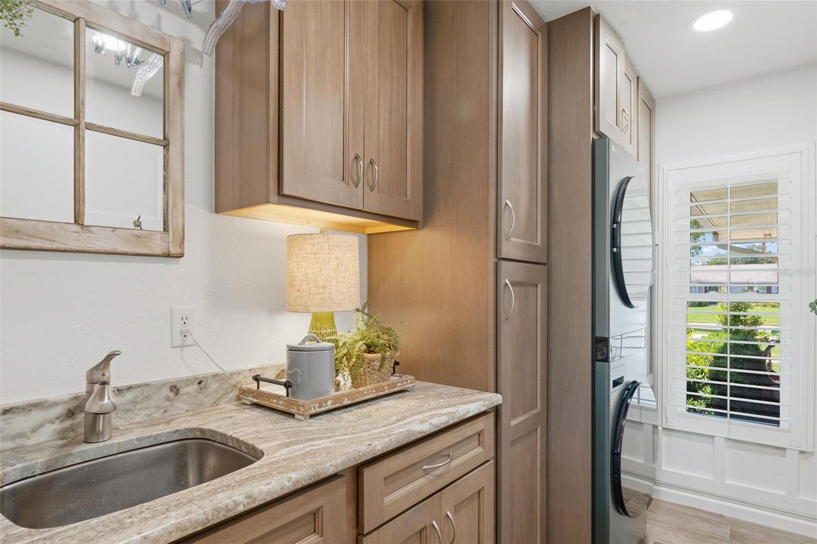 Image 19 of 53 For 2211 50th Street W