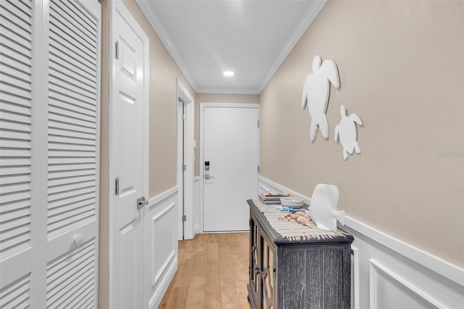 Image 21 of 25 For 1085 Bald Eagle Drive E210