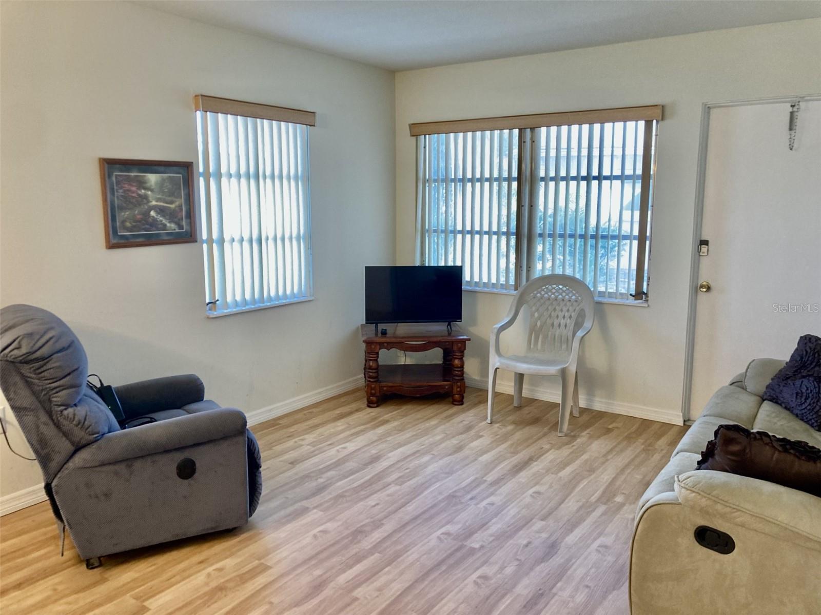 Image 2 of 22 For 6110 Coral Way