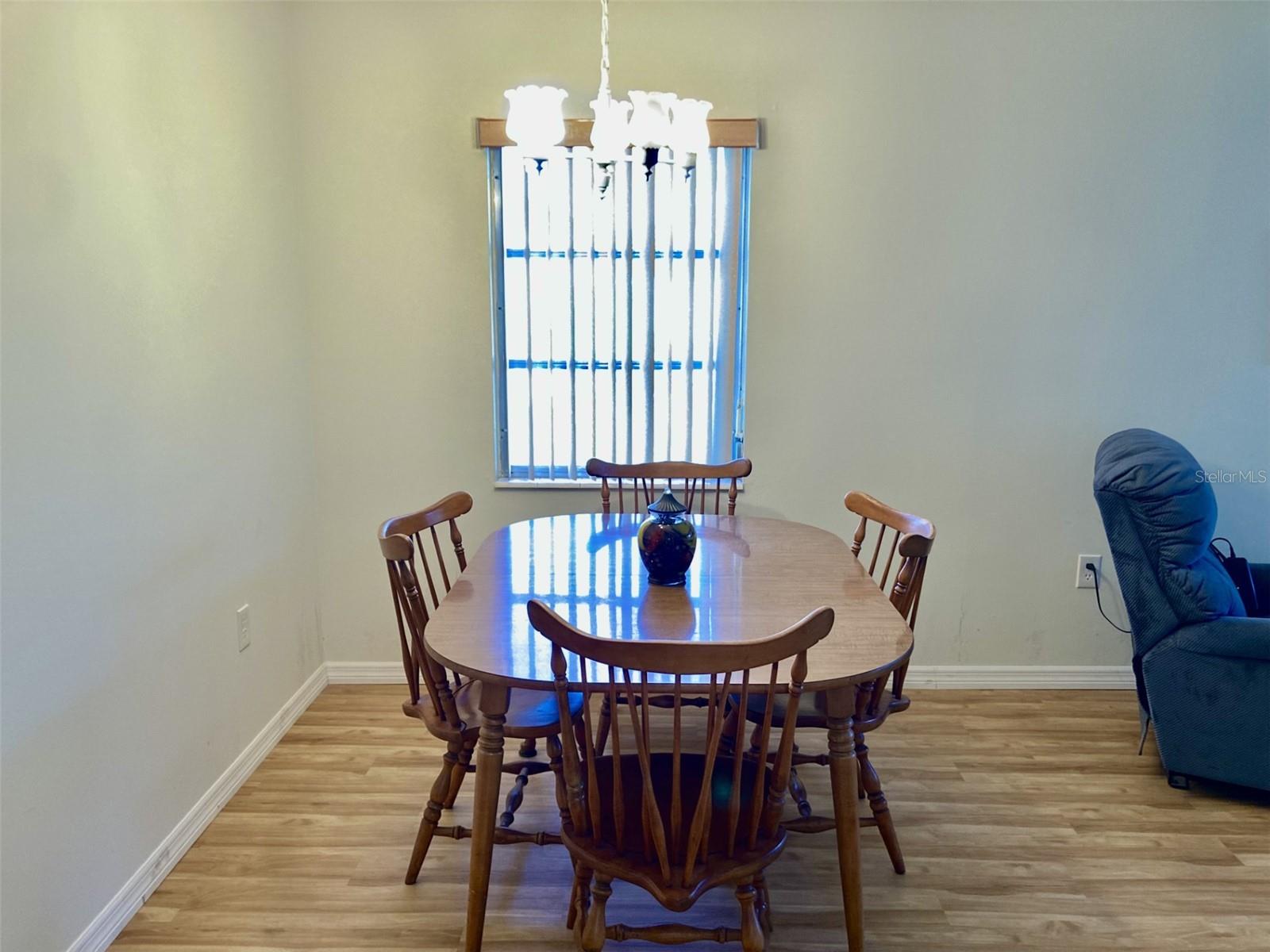 Image 5 of 22 For 6110 Coral Way