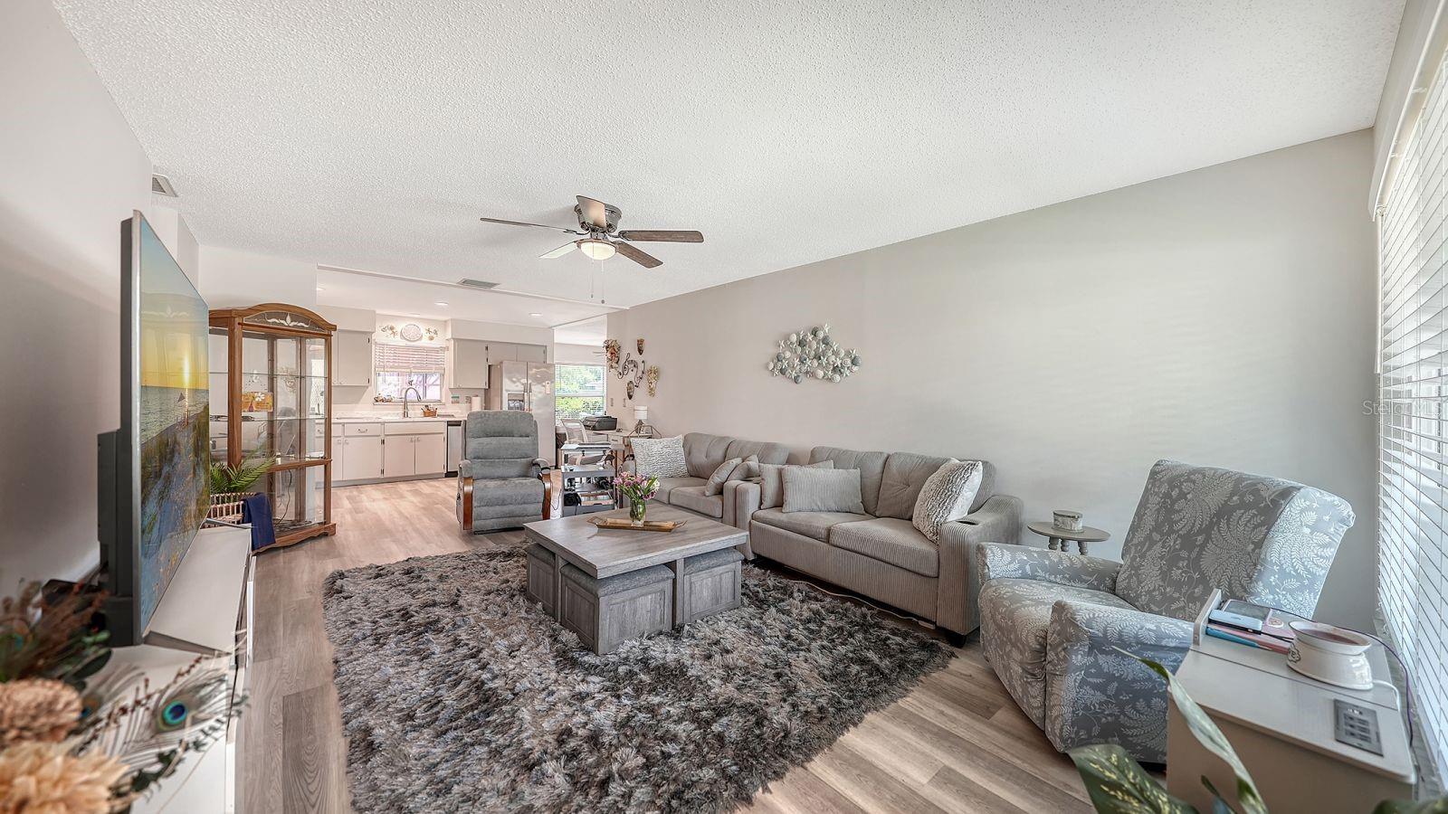 Image 10 of 49 For 2902 Captiva Gardens Drive 3