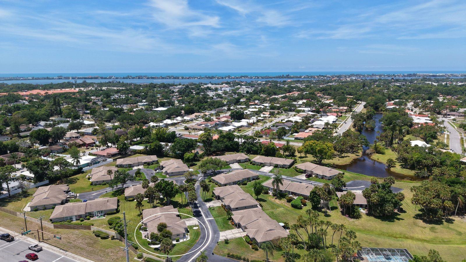 Image 2 of 49 For 2902 Captiva Gardens Drive 3