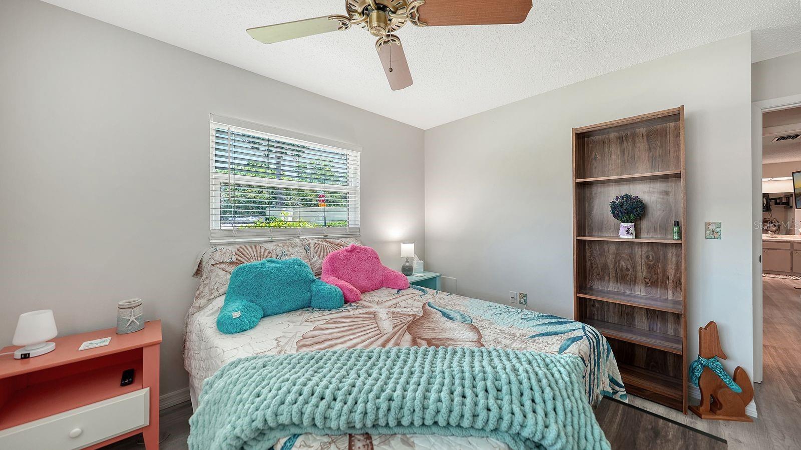 Image 26 of 49 For 2902 Captiva Gardens Drive 3