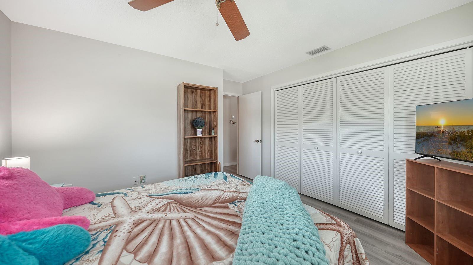 Image 27 of 49 For 2902 Captiva Gardens Drive 3