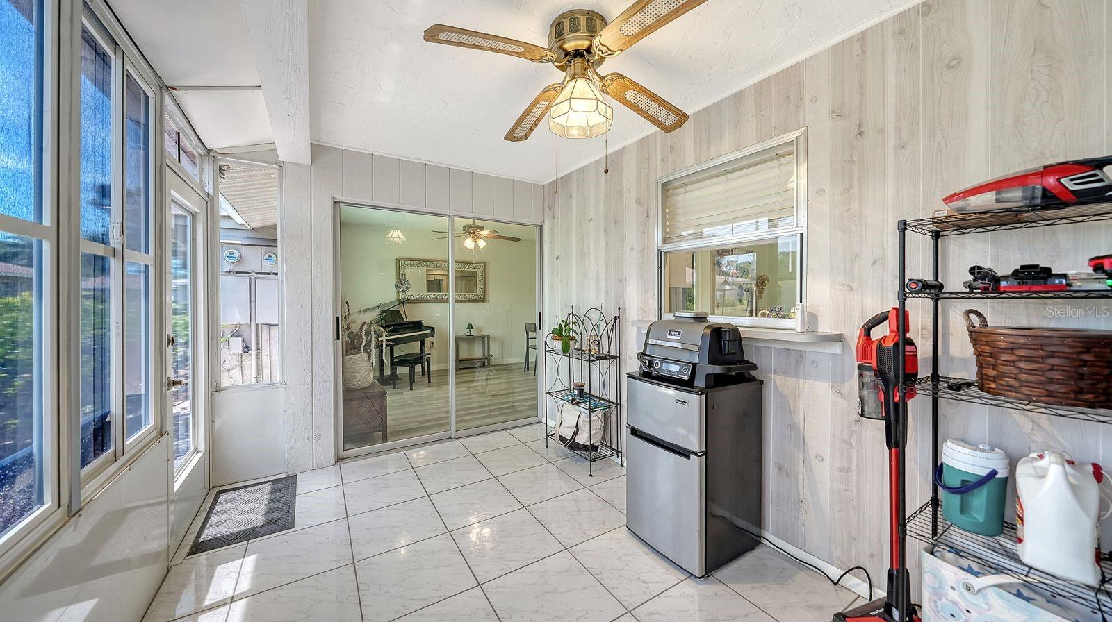 Image 30 of 49 For 2902 Captiva Gardens Drive 3